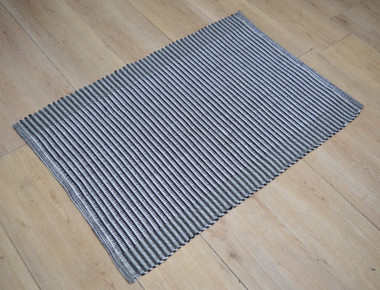 Buy Online Handwoven PET yarn Rugs